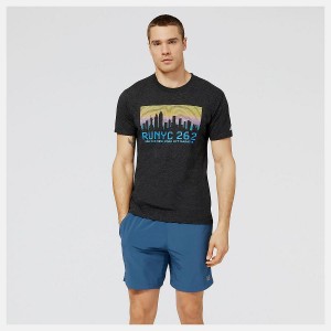 Tops New Balance NYC Marathon RUNYC Skyline Estampadas Hombre Negras | EC 1554VD
