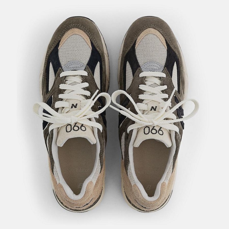 Zapatillas Lifestyle New Balance Made in USA 990v2 Hombre Marrones | EC 1691RW