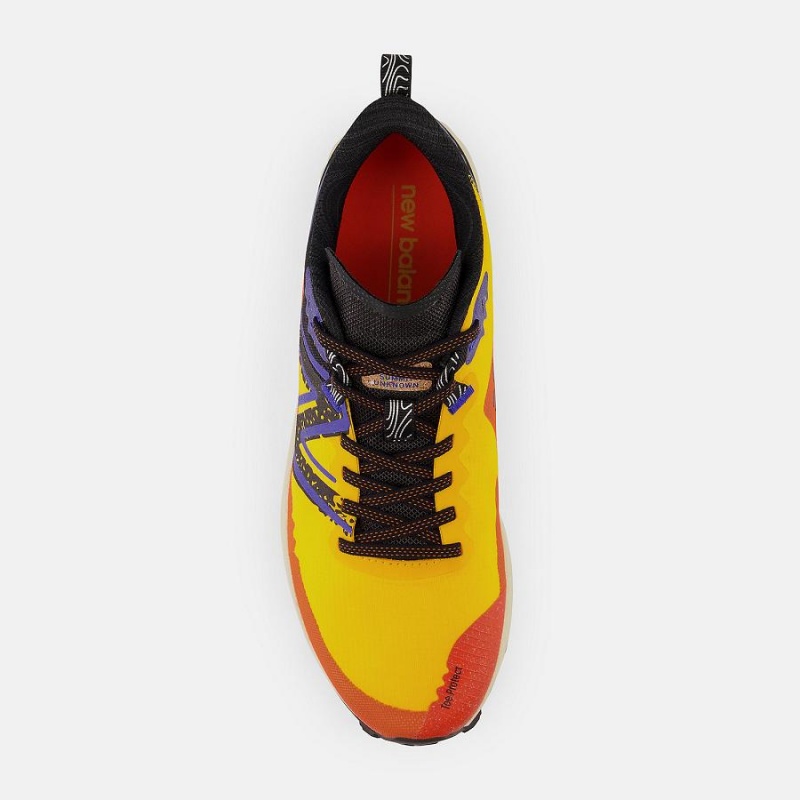 Zapatillas de Senderismo New Balance FuelCell Summit Unknown v3 Hombre Naranjas | EC 1876UT